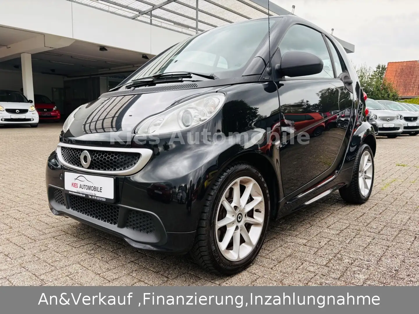 smart forTwo Passion AUTOM/KLIMA/PANO/NAVI/ALLWETTER Noir - 1