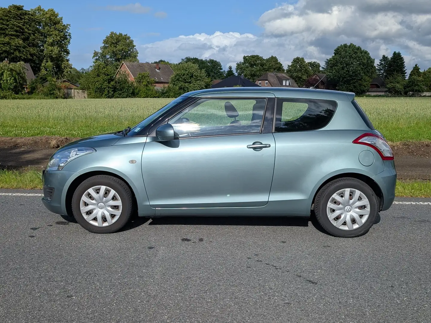 Suzuki Swift Swift 3-Türer 1.2 Club 81.500 km TÜV 07.2026 Zöld - 2