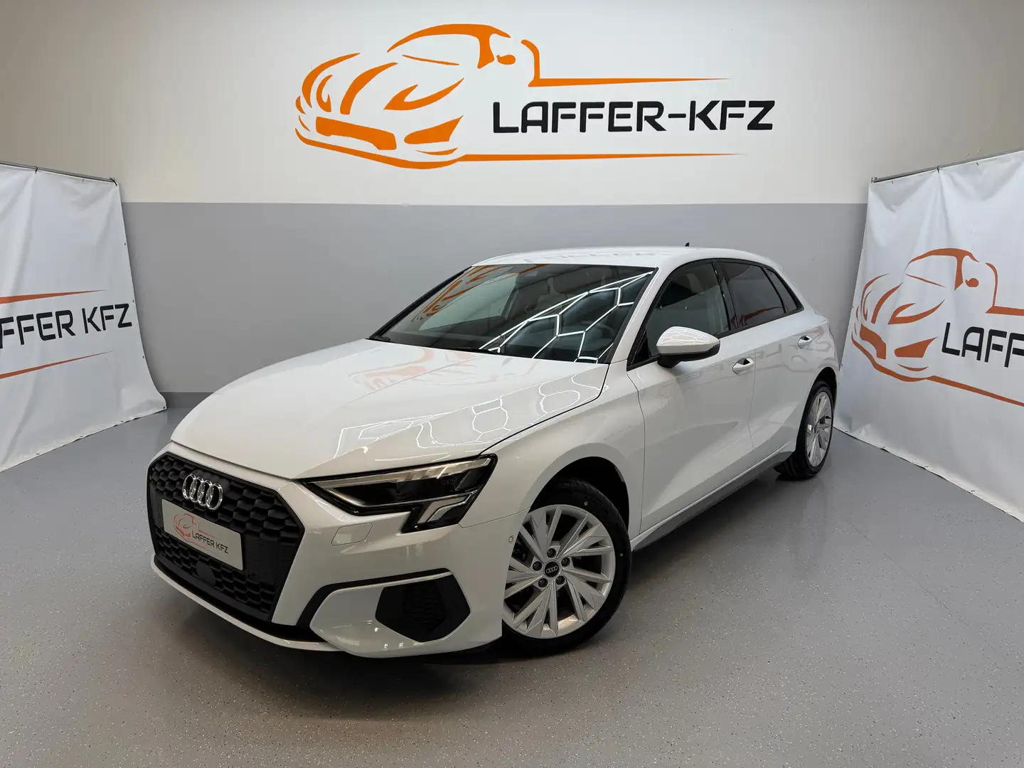 Audi A3 30 TDI PDC TEMP SITZHZG KLIMAAUTO Weiß - 1