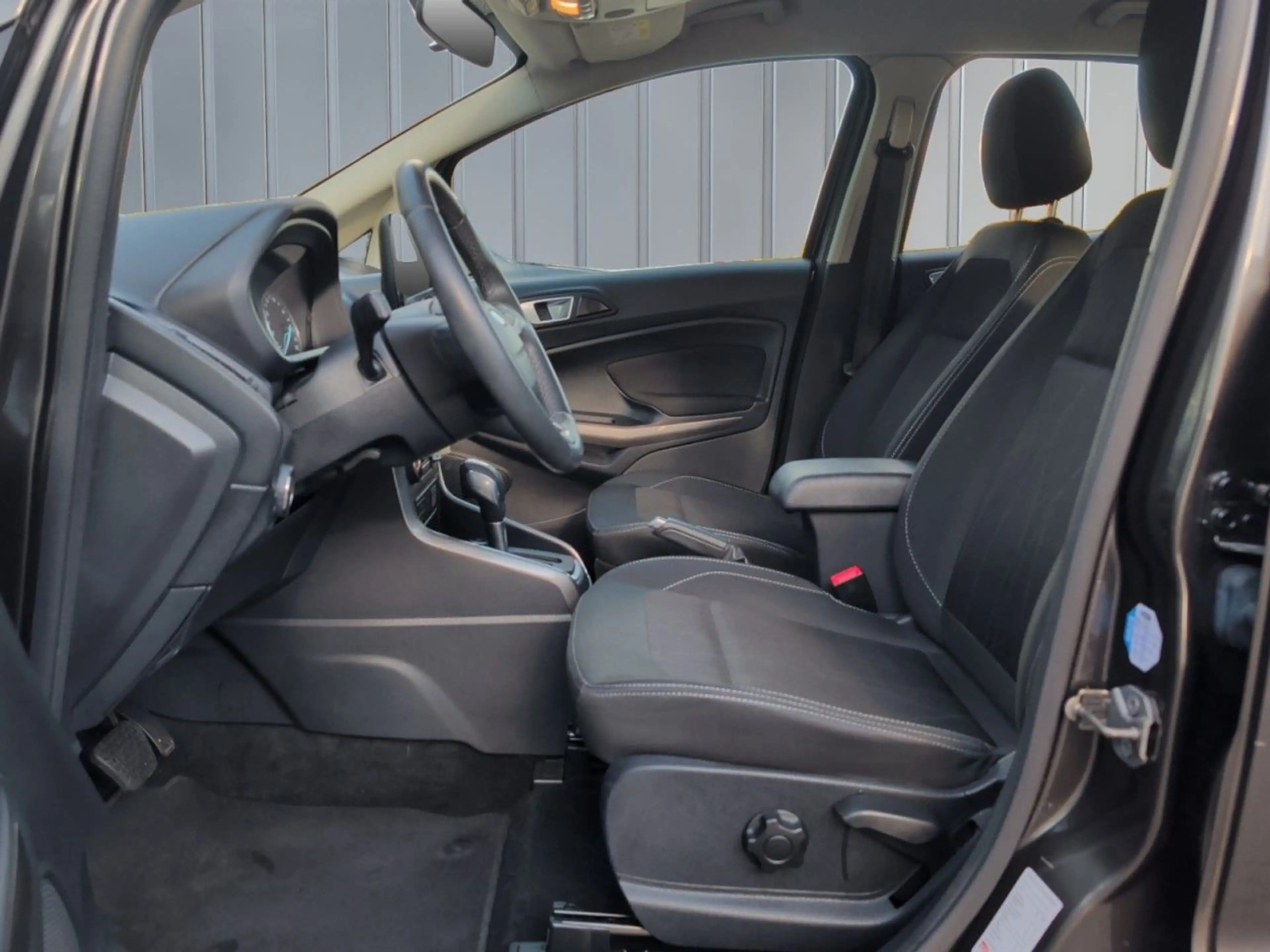 Ford EcoSport Cool+Connect 1.0 EB Aut+Klima+Sitzhzg — photo 13