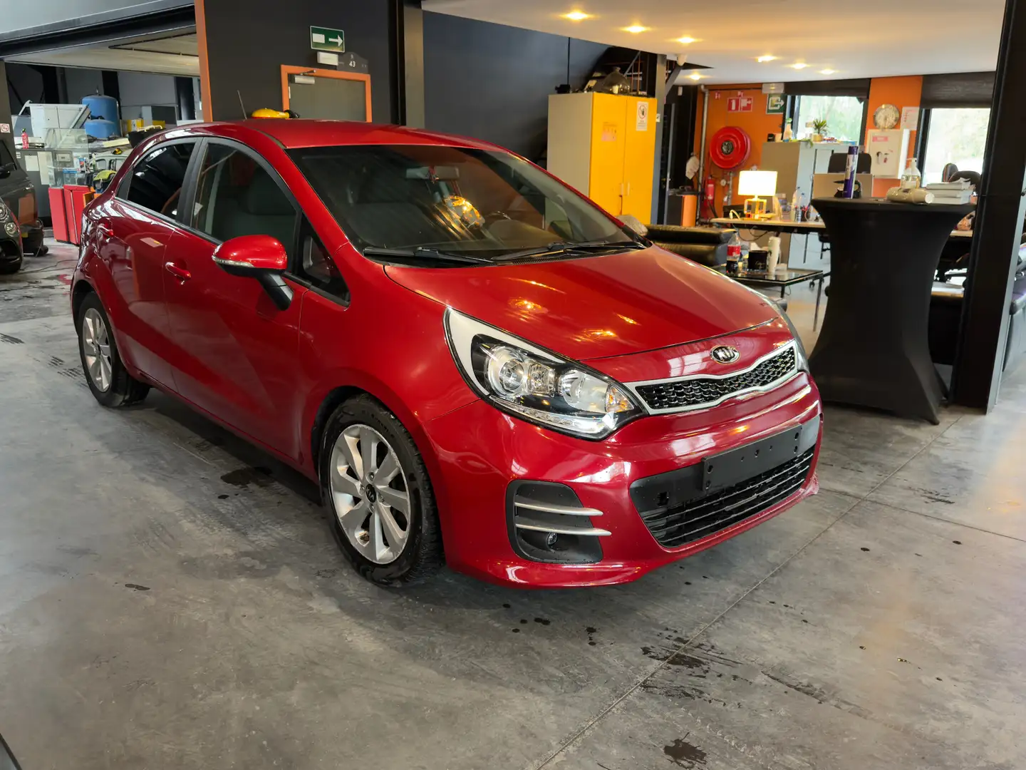 Kia Rio Rio 1.4 CRDi Mind/caméra/bluetooth Rouge - 1