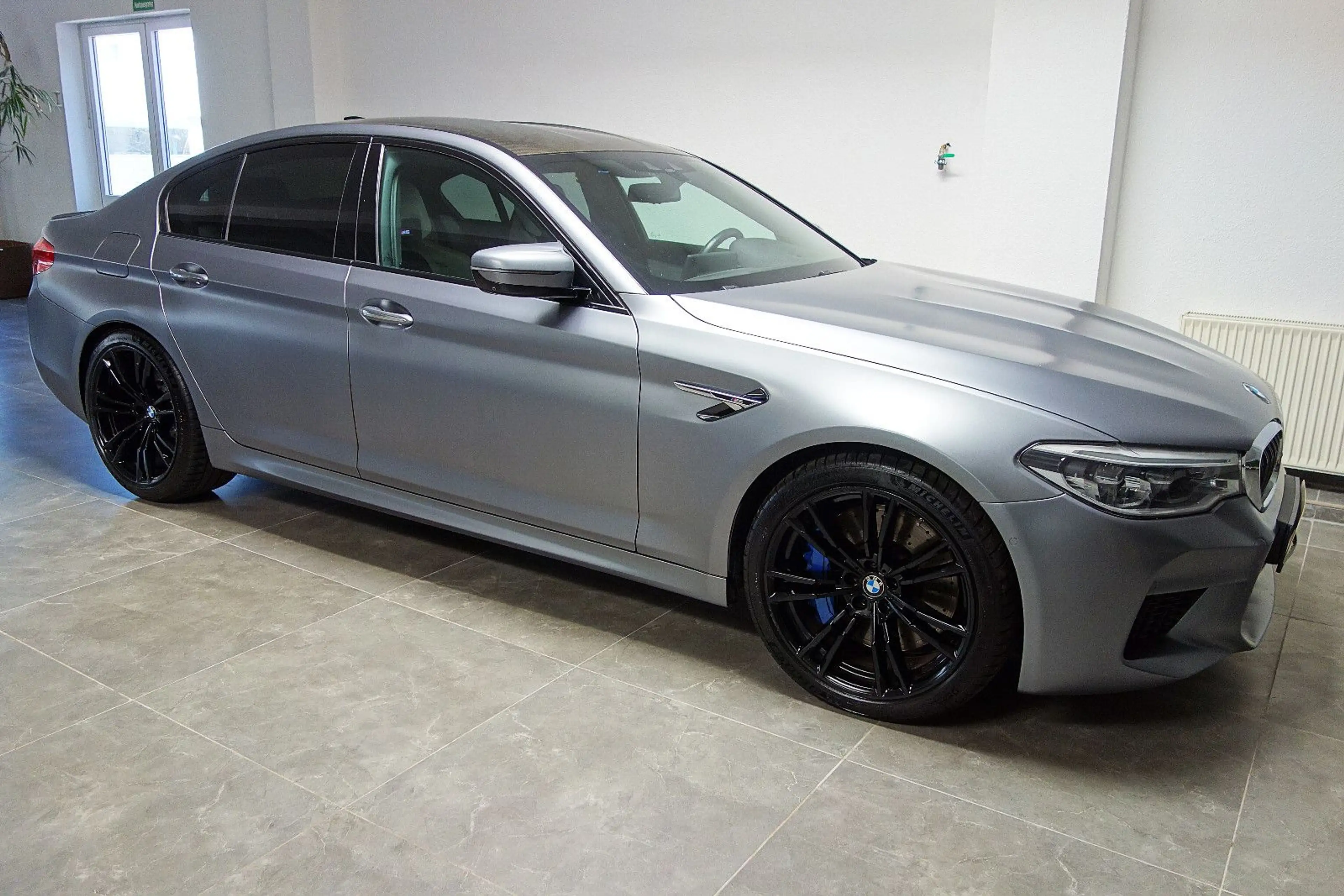 BMW M5 Limousine Performance Carbon/HUD/360°/SoftClo — photo 5