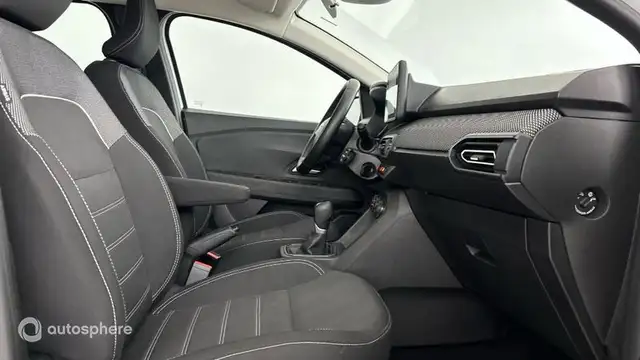 Dacia Sandero view 15