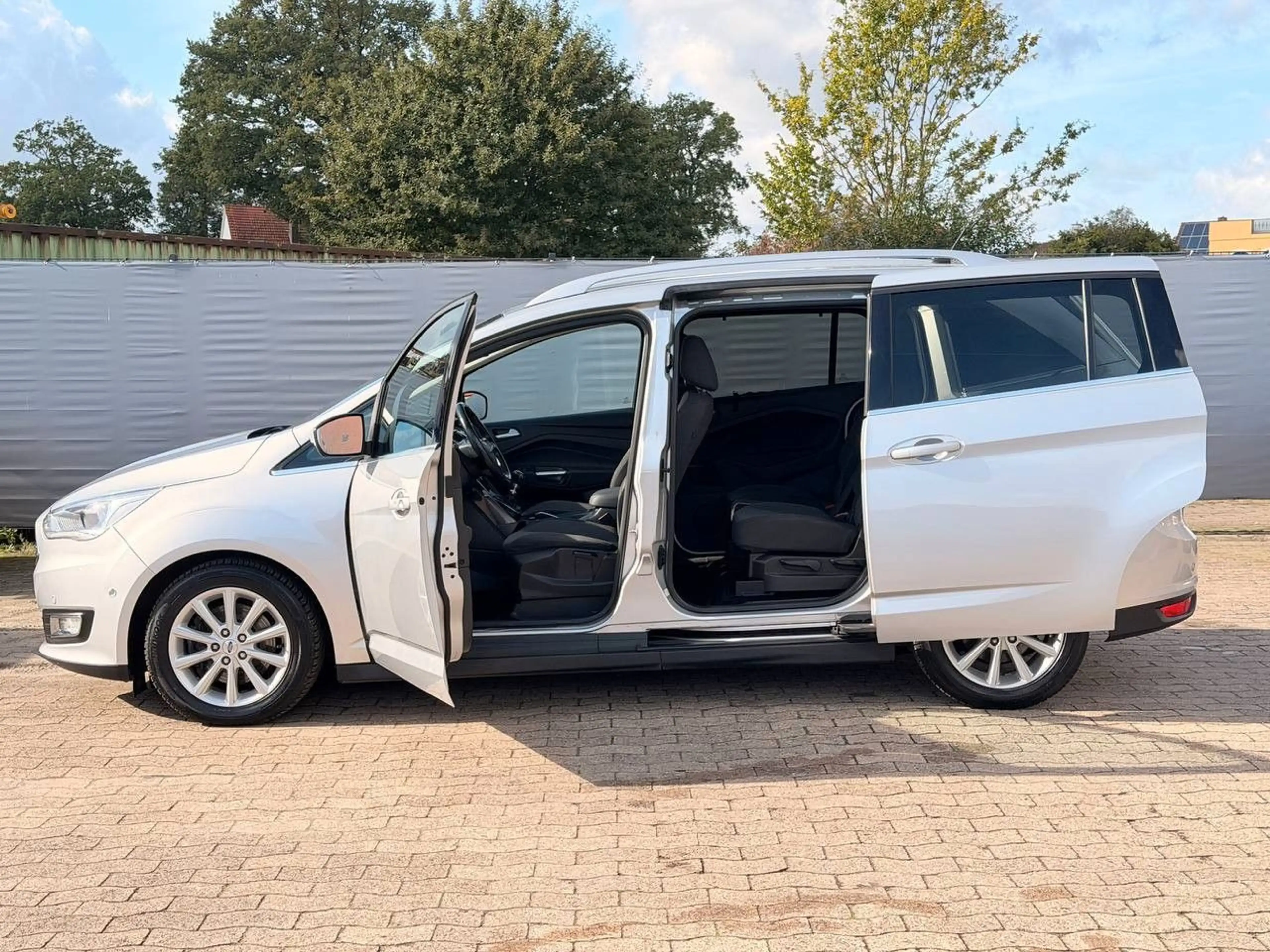 Ford Grand C-Max Grand C-MAX Titanium/Zahnriemen neu/RFK/LHZ/ACC — photo 10