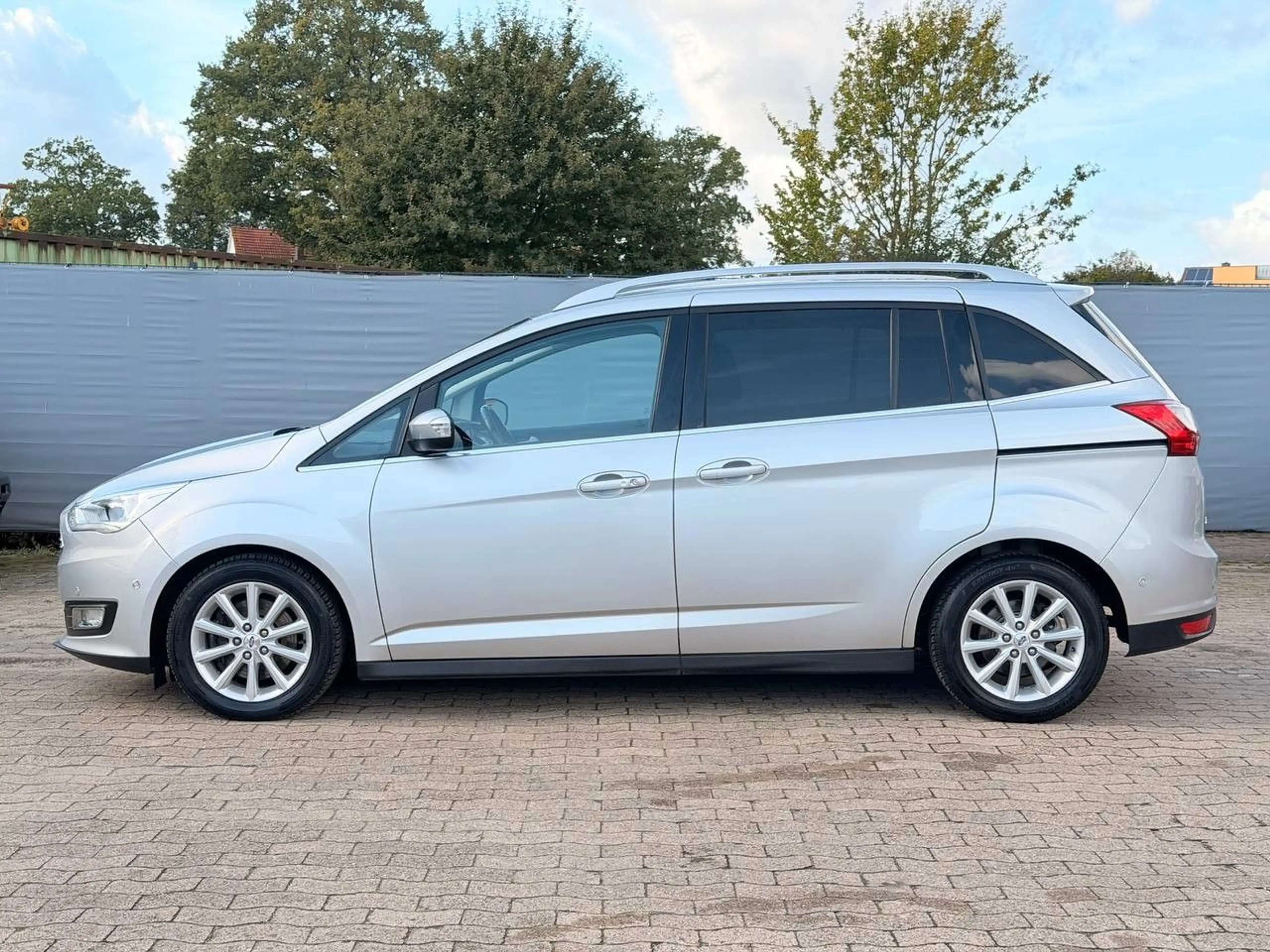 Ford Grand C-Max Grand C-MAX Titanium/Zahnriemen neu/RFK/LHZ/ACC — photo 7