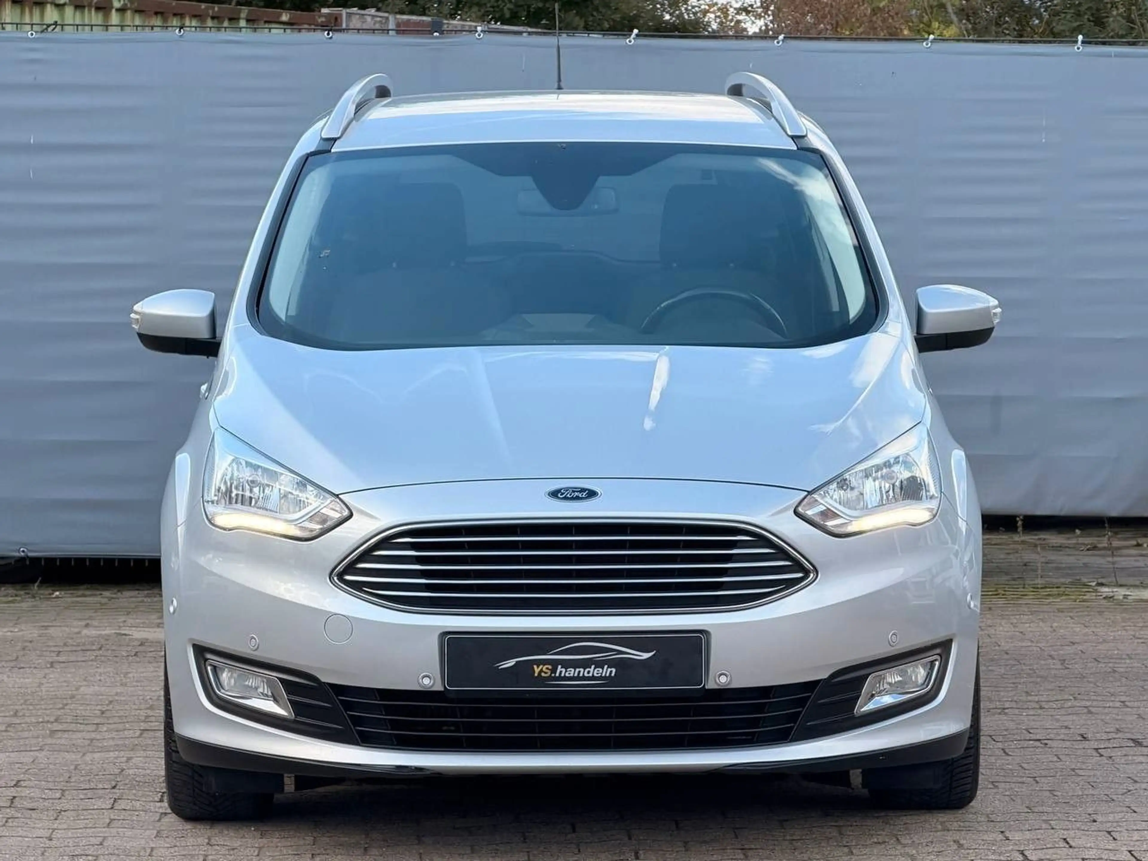 Ford Grand C-Max Grand C-MAX Titanium/Zahnriemen neu/RFK/LHZ/ACC — photo 2