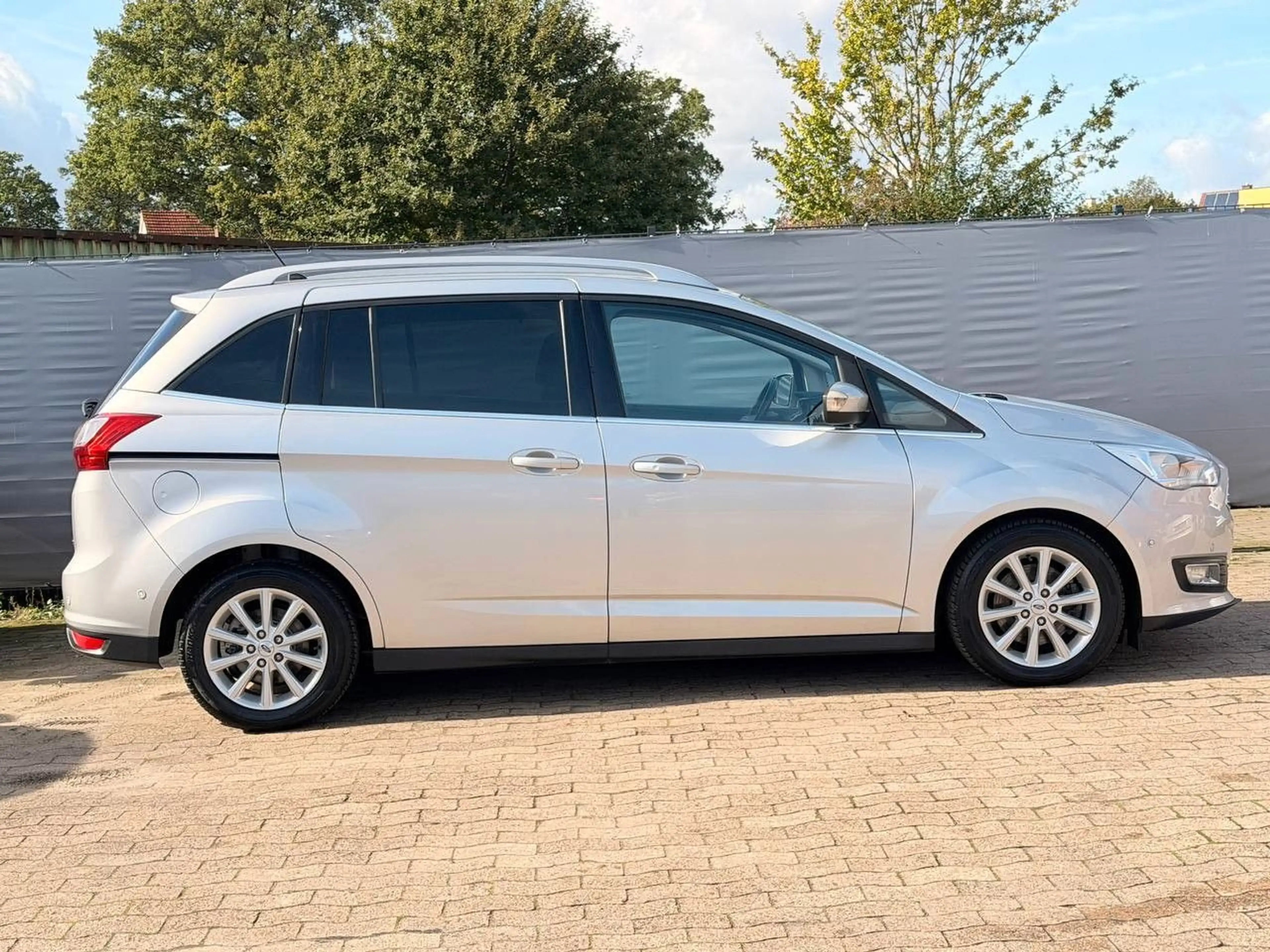 Ford Grand C-Max Grand C-MAX Titanium/Zahnriemen neu/RFK/LHZ/ACC — photo 8