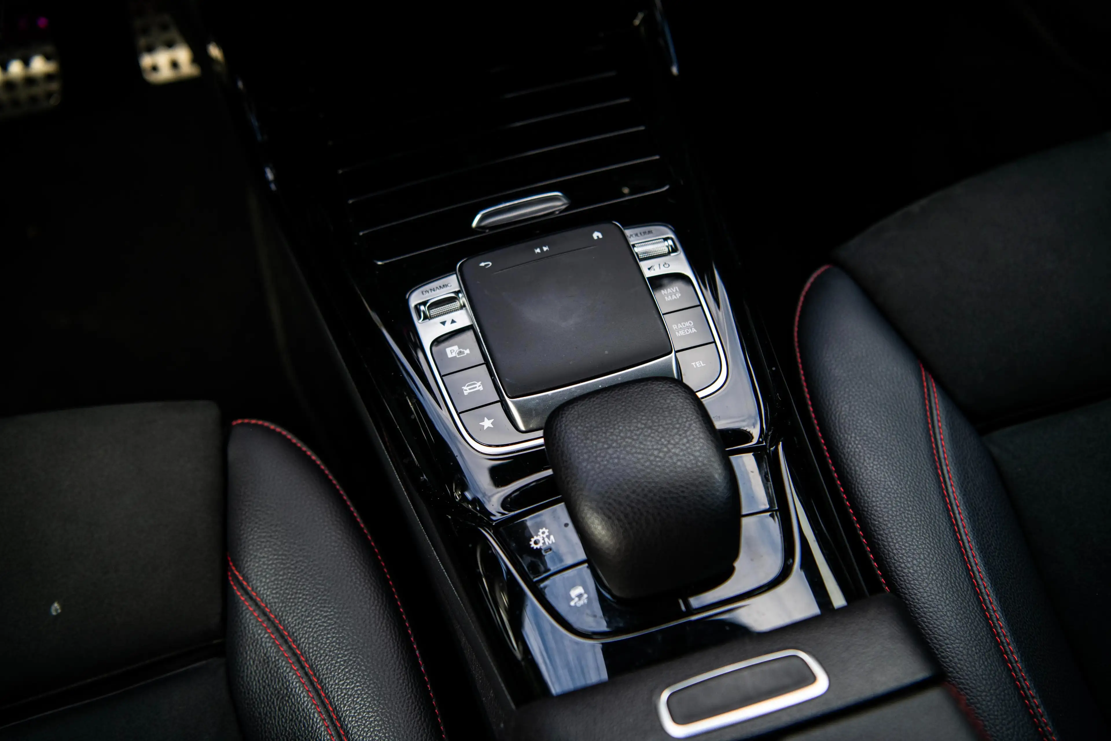 Mercedes-Benz A 35 AMG AMG 35 4M. Adv. — photo 11