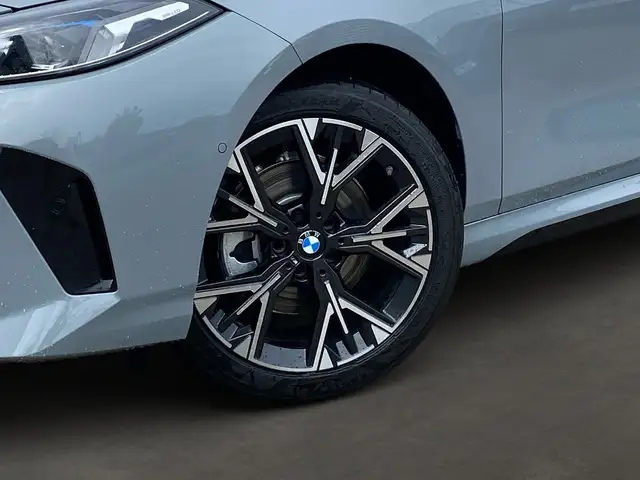 BMW M view 6