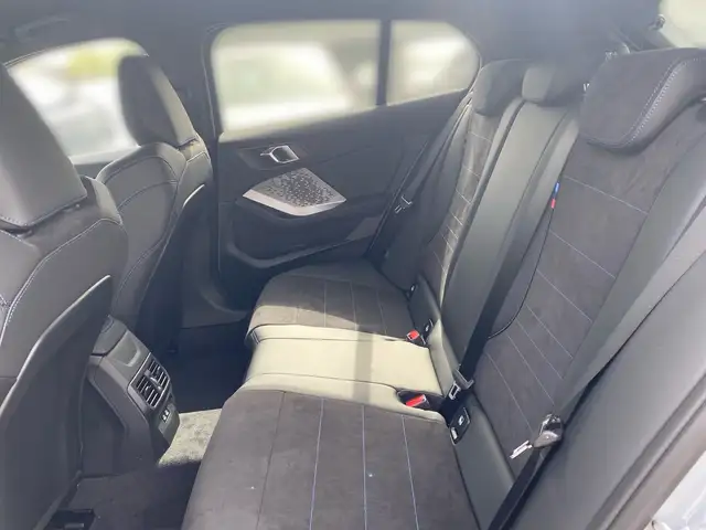 BMW M view 11