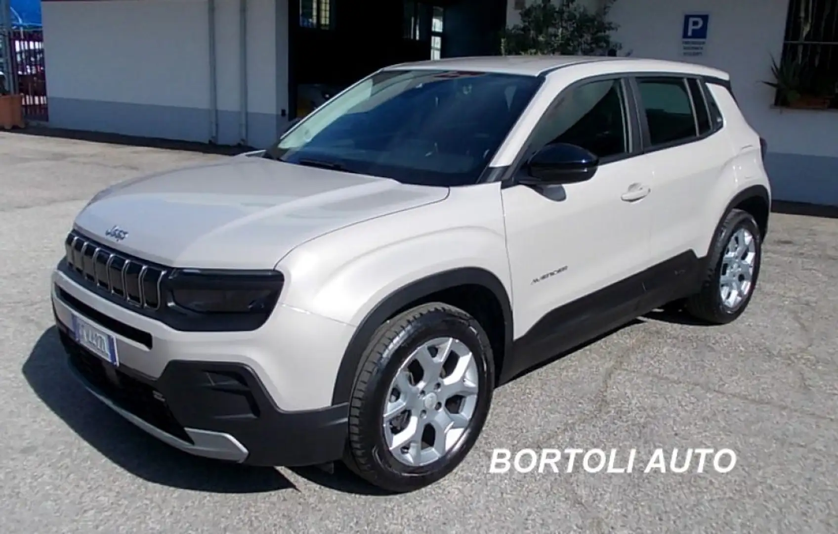 Jeep Avenger 1.2 16.000 KM TURBO ALTITUDE Grau - 1