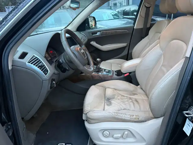 Audi Q5 view 8
