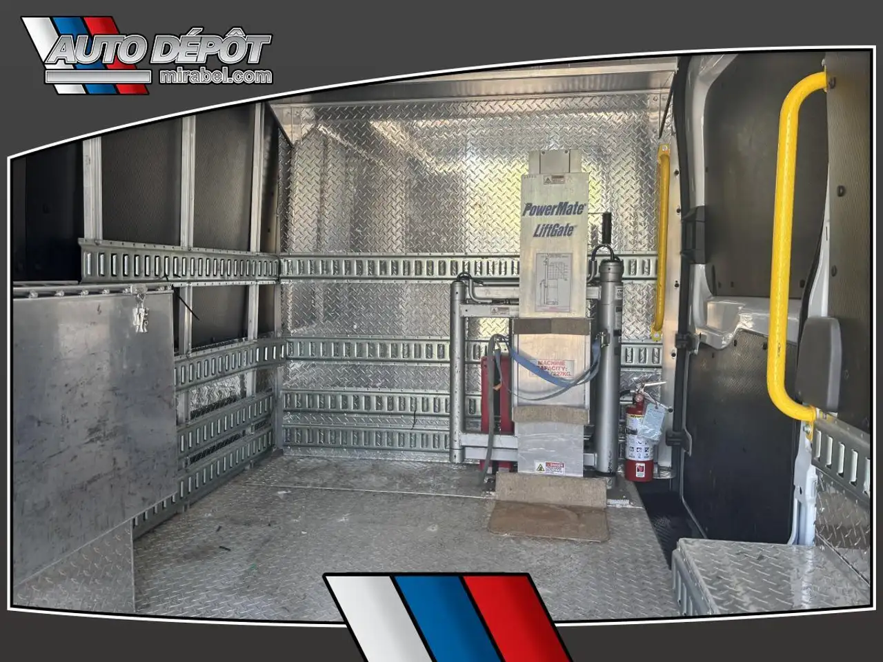 Ford Transit Cargo Van снимка Ford Transit Cargo Van