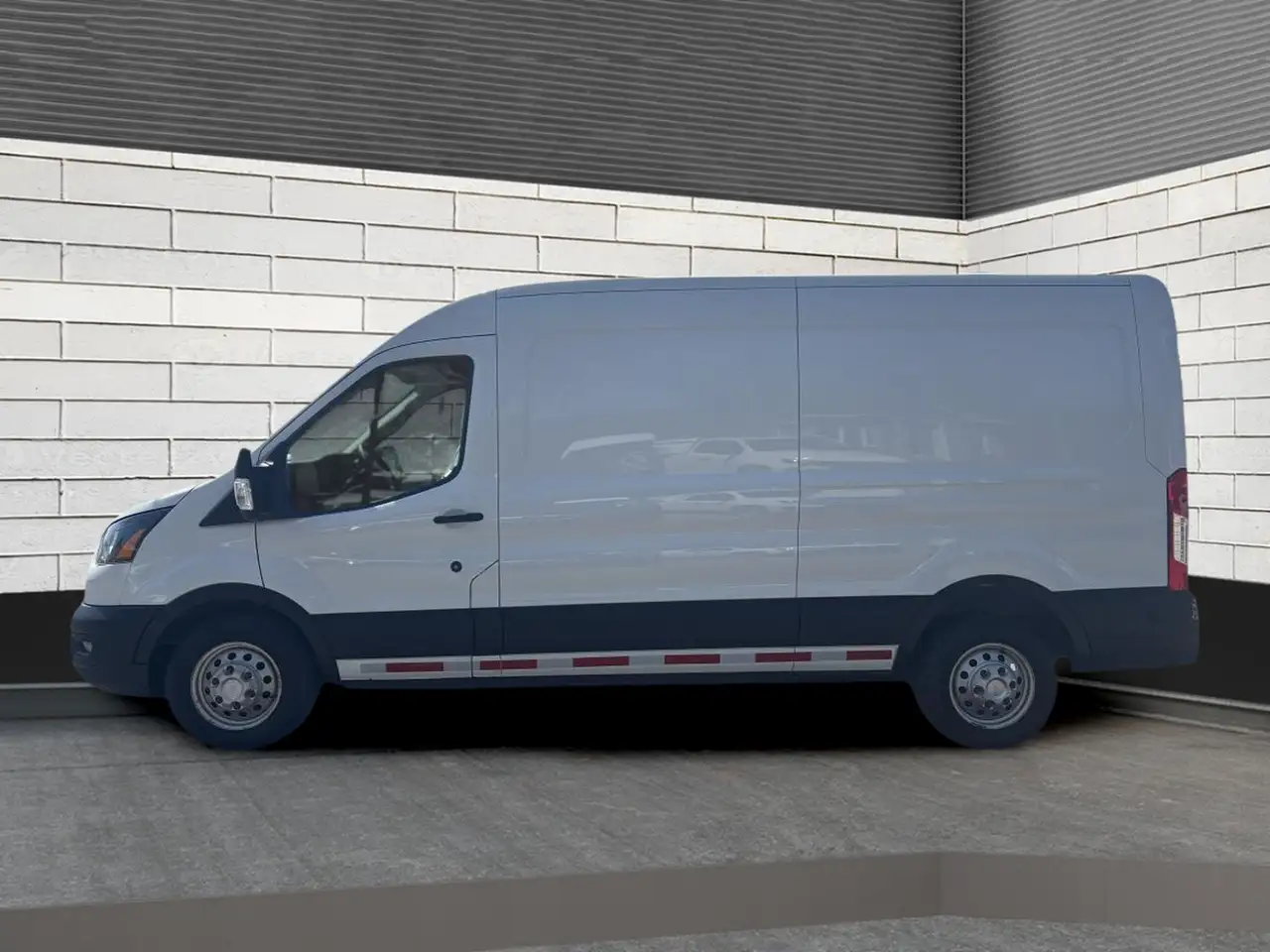 Ford Transit Cargo Van снимка Ford Transit Cargo Van