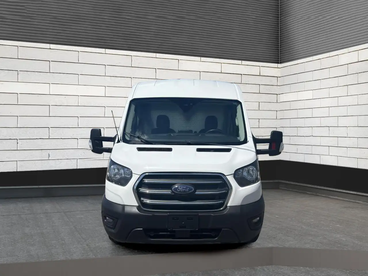 Ford Transit Cargo Van снимка Ford Transit Cargo Van