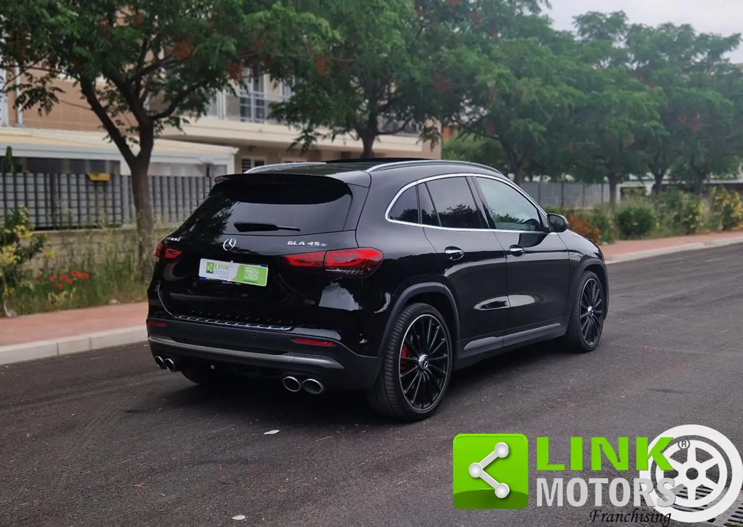 Mercedes-Benz GLA 45 AMG Premium Nero - 2