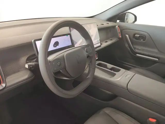 Leapmotor B05 view 12