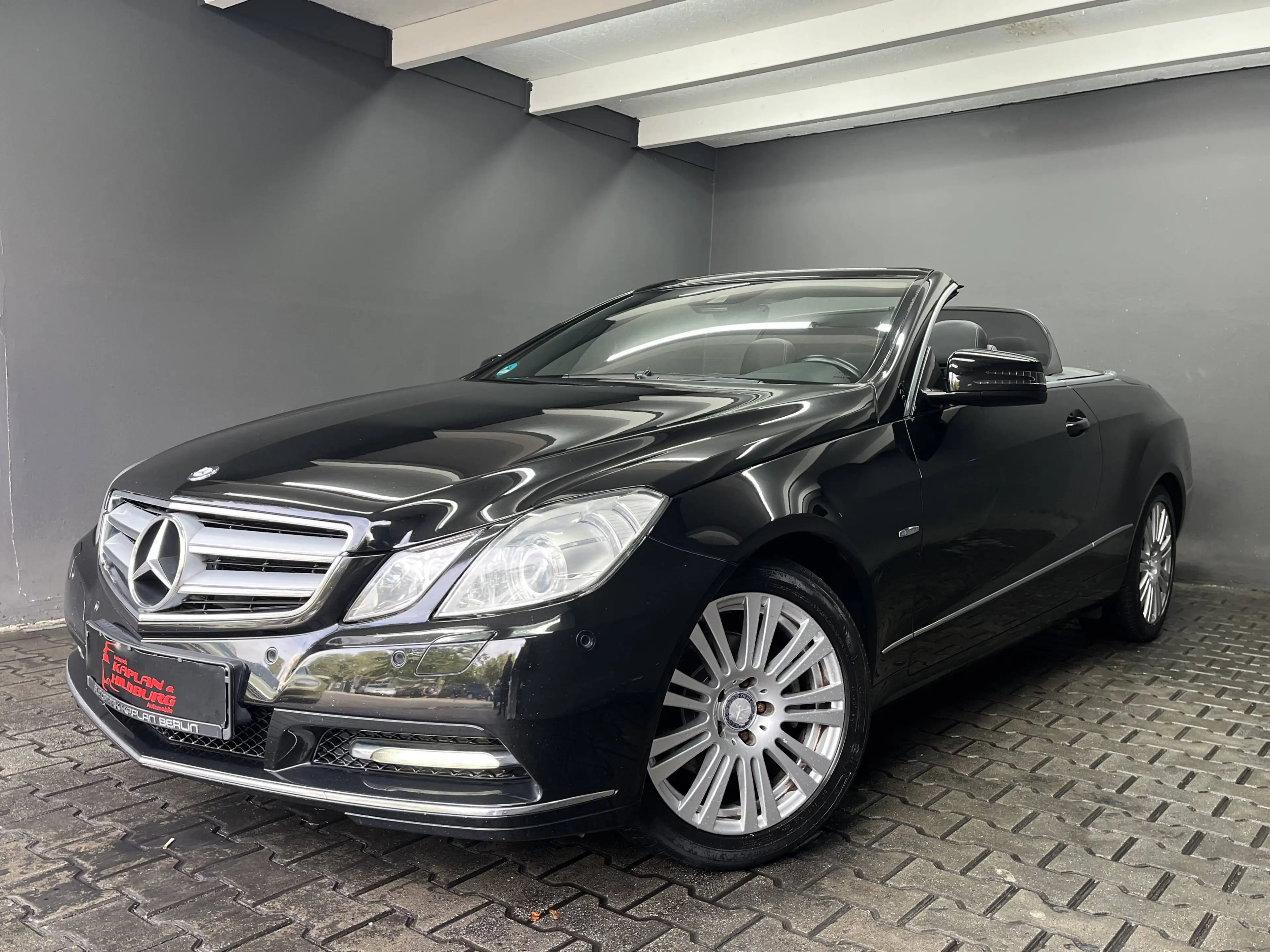 Mercedes-Benz E 250 CGI CABRIO, AUTOMATIK, BiXENON, LEDER, NAV