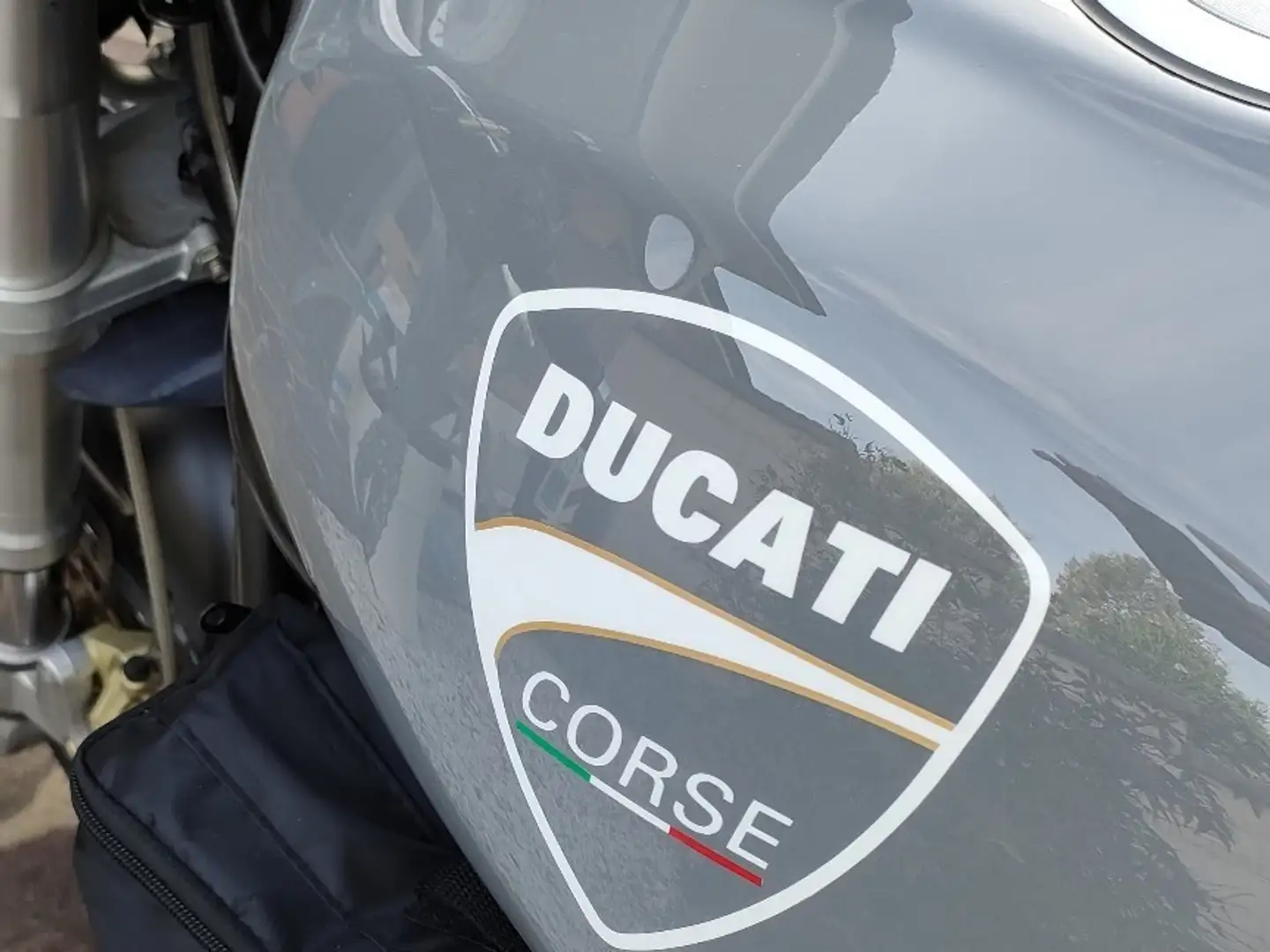 Ducati Monster 900 Grigio - 2