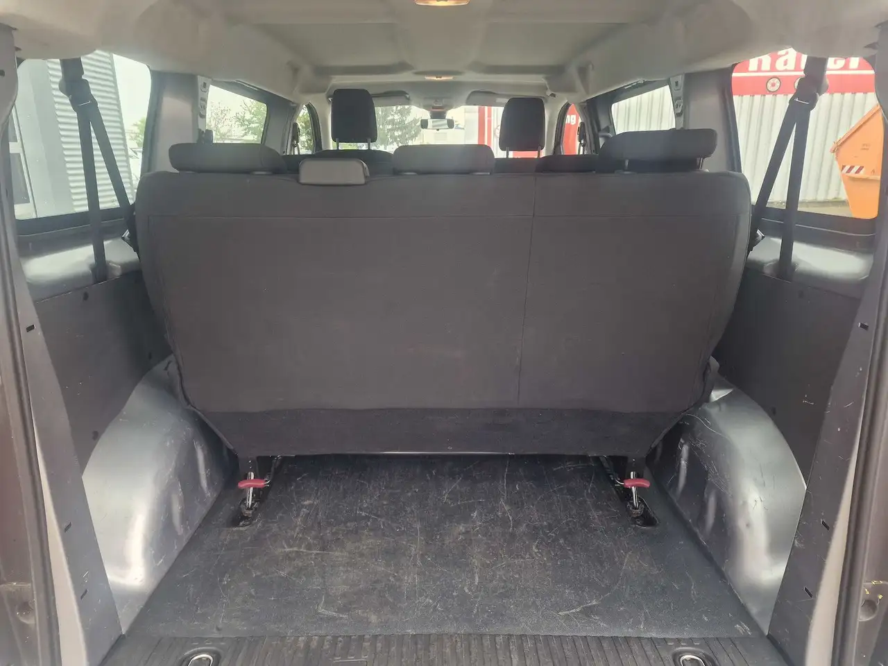 Opel Vivaro 2.0 D Design Paket NAVI Anhängerkupplung 13