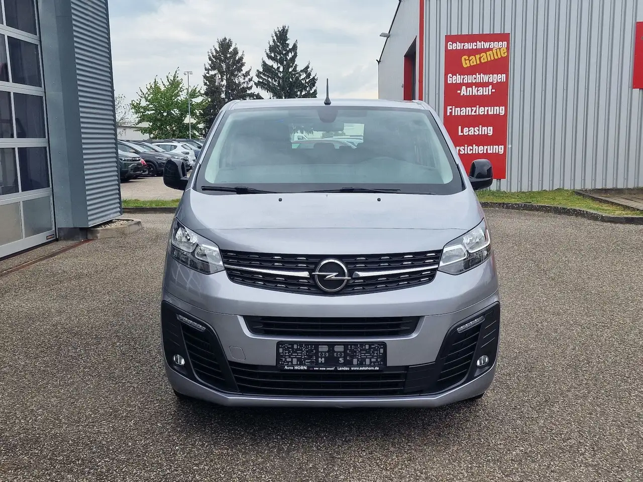 Opel Vivaro 2.0 D Design Paket NAVI Anhängerkupplung 7