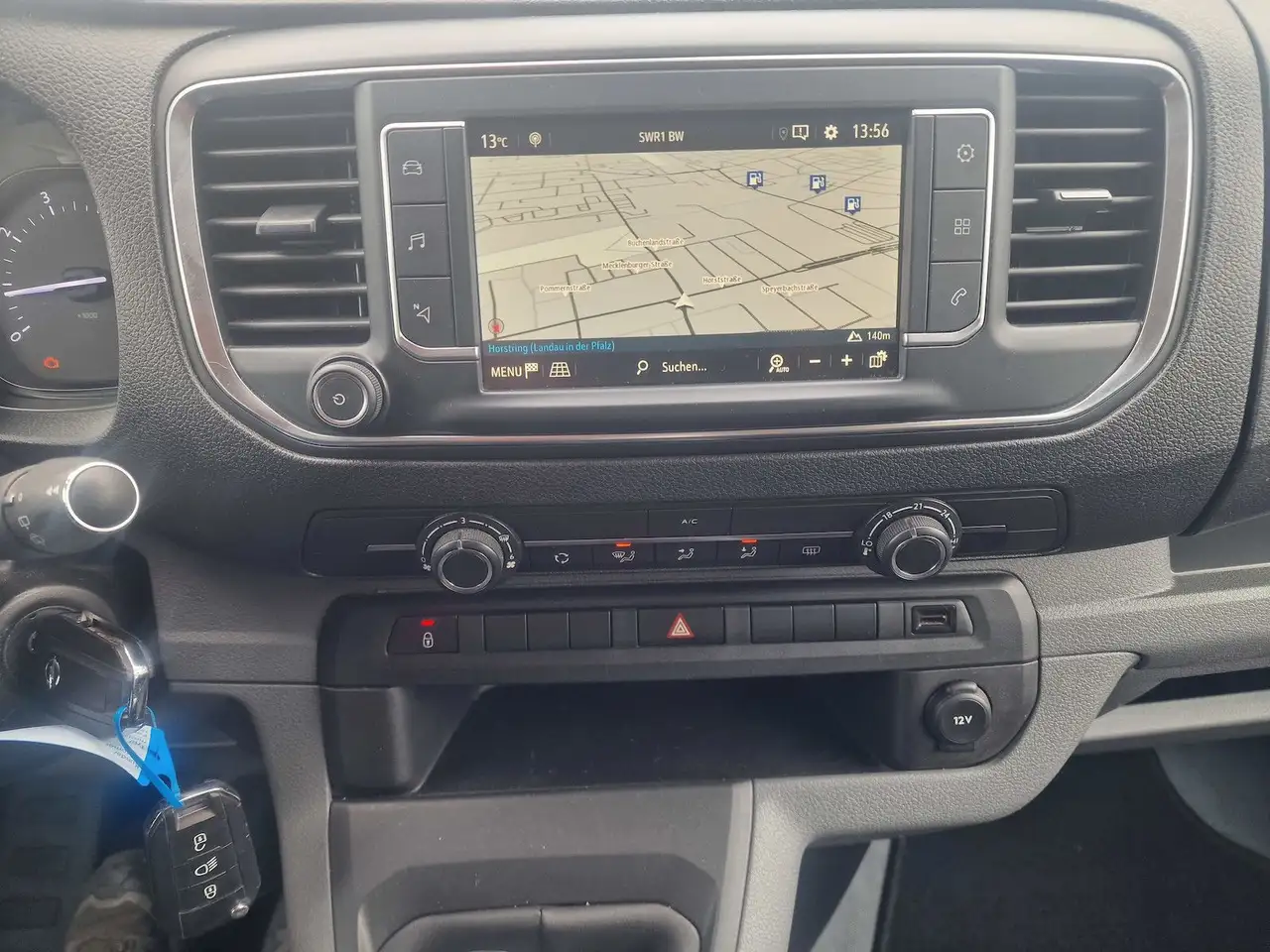 Opel Vivaro 2.0 D Design Paket NAVI Anhängerkupplung 14