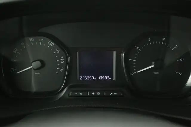 Peugeot Expert view 12