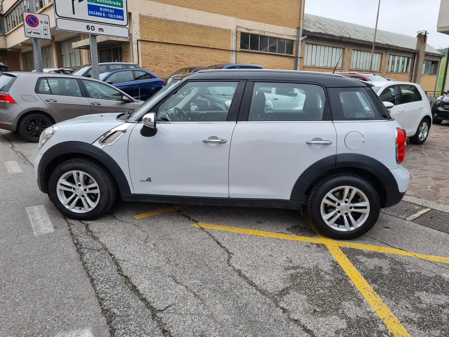 MINI Cooper D Countryman 1.6 all4  Sost.Catena+Volan,Frizi.Turbo+Tagli comp Bianco - 1