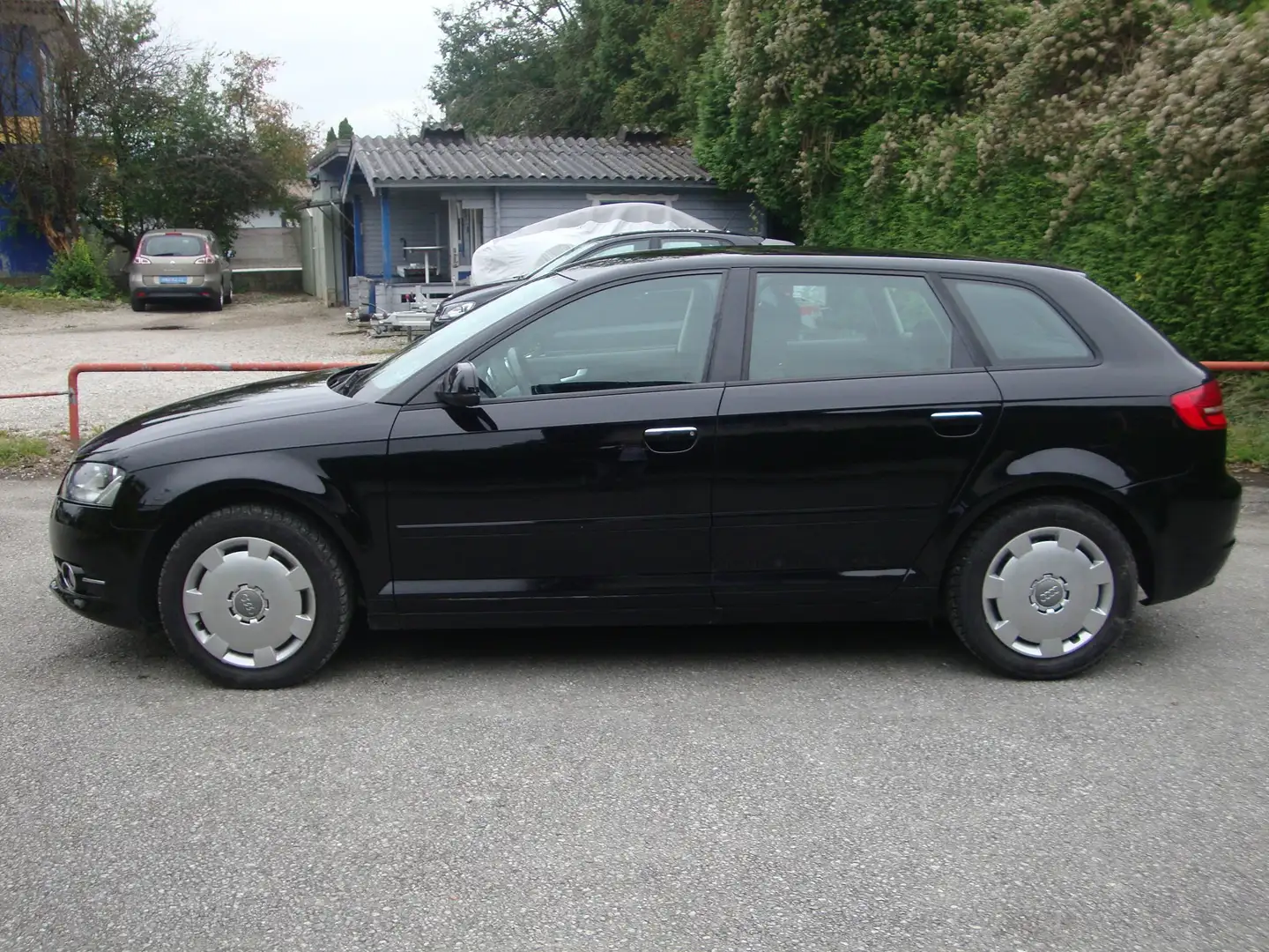 Audi A3 A3 SB 1,2 TFSI Select Select Schwarz - 2