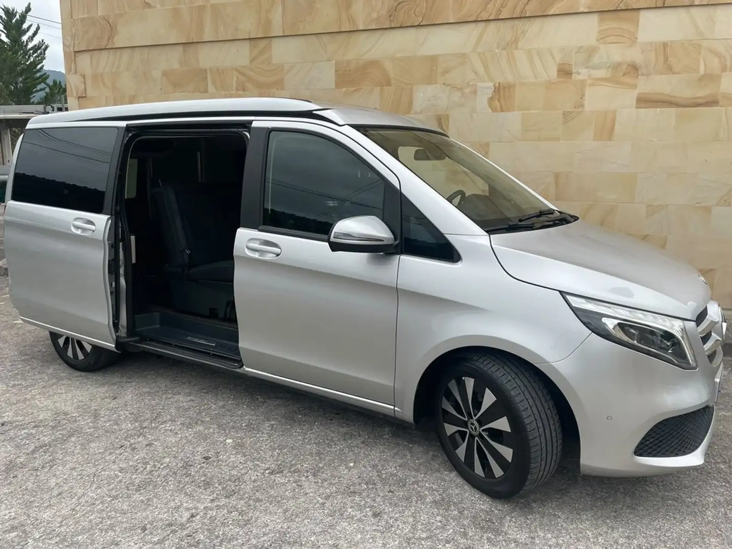 Mercedes-Benz V 250d Compacto Avantgarde - 1