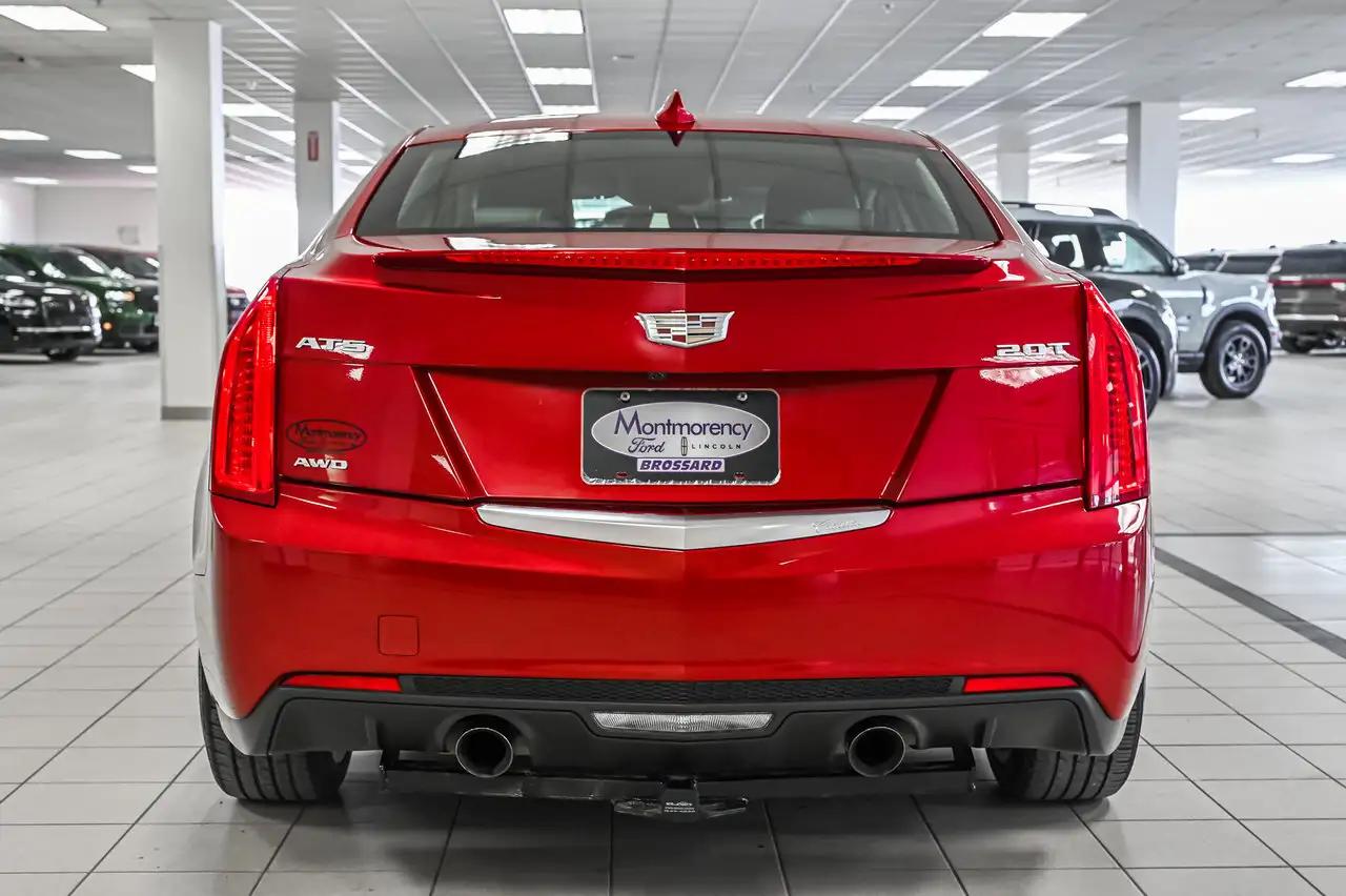 Cadillac ATS снимка Cadillac ATS