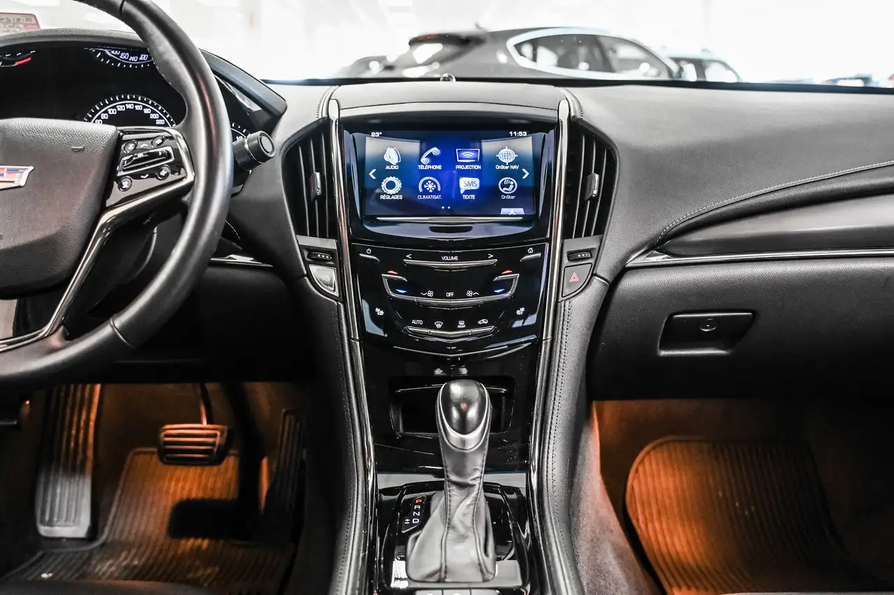 Cadillac ATS снимка Cadillac ATS