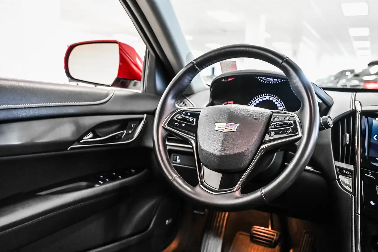 Cadillac ATS снимка Cadillac ATS