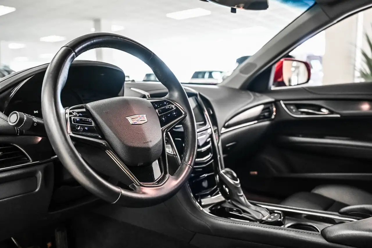 Cadillac ATS снимка Cadillac ATS
