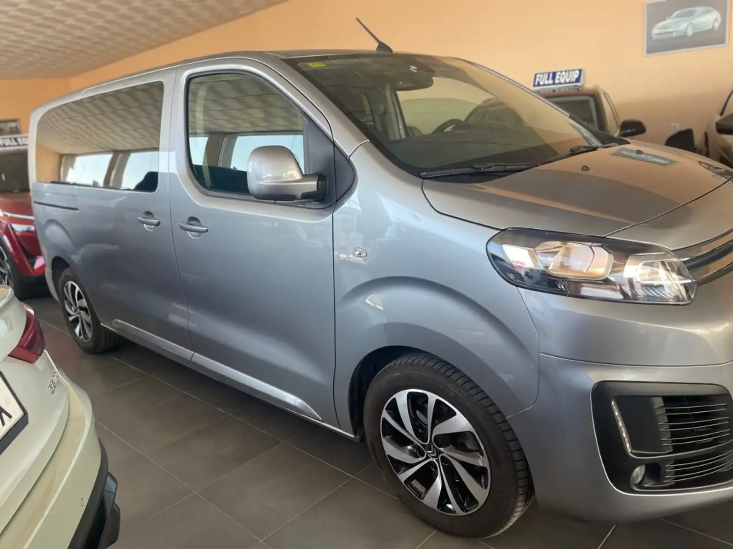 Citroen Spacetourer BlueHDI S&S M Shine 150 Gri - 2