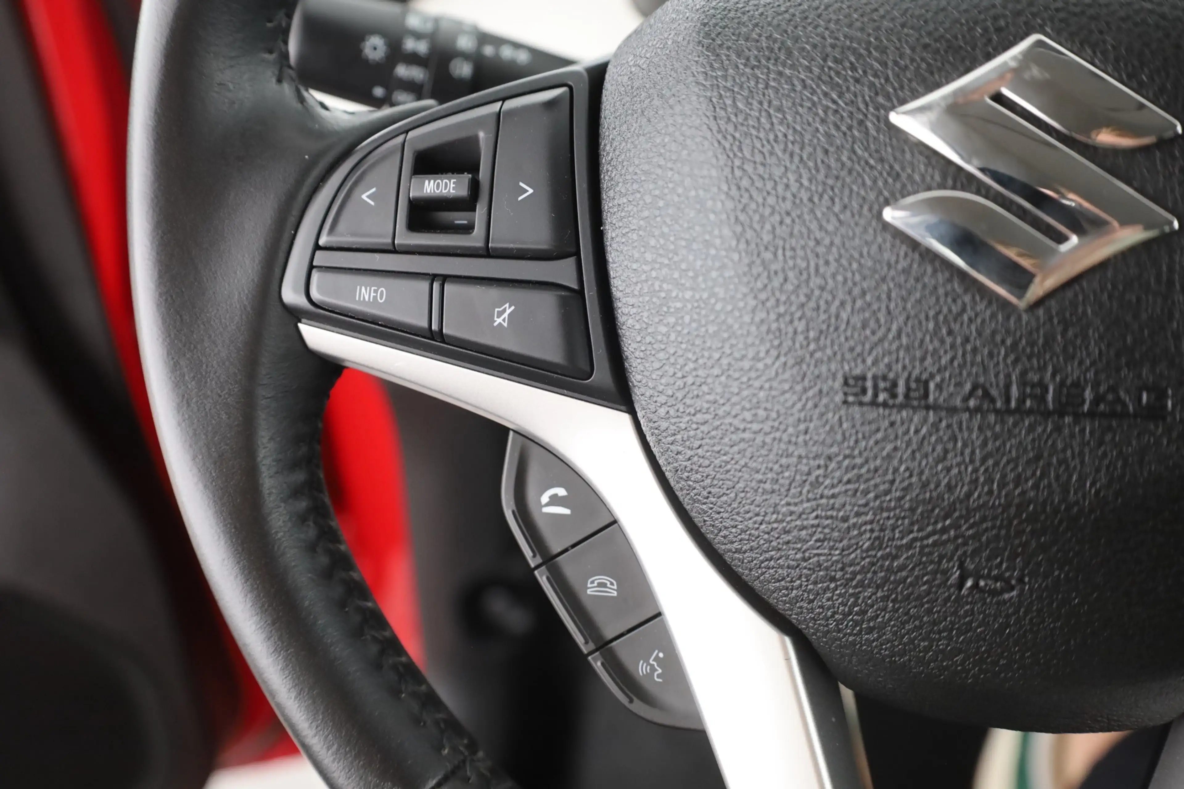 Suzuki Ignis 1.2 Comfort+ LED Navi Kamera Sitzheizung — photo 15