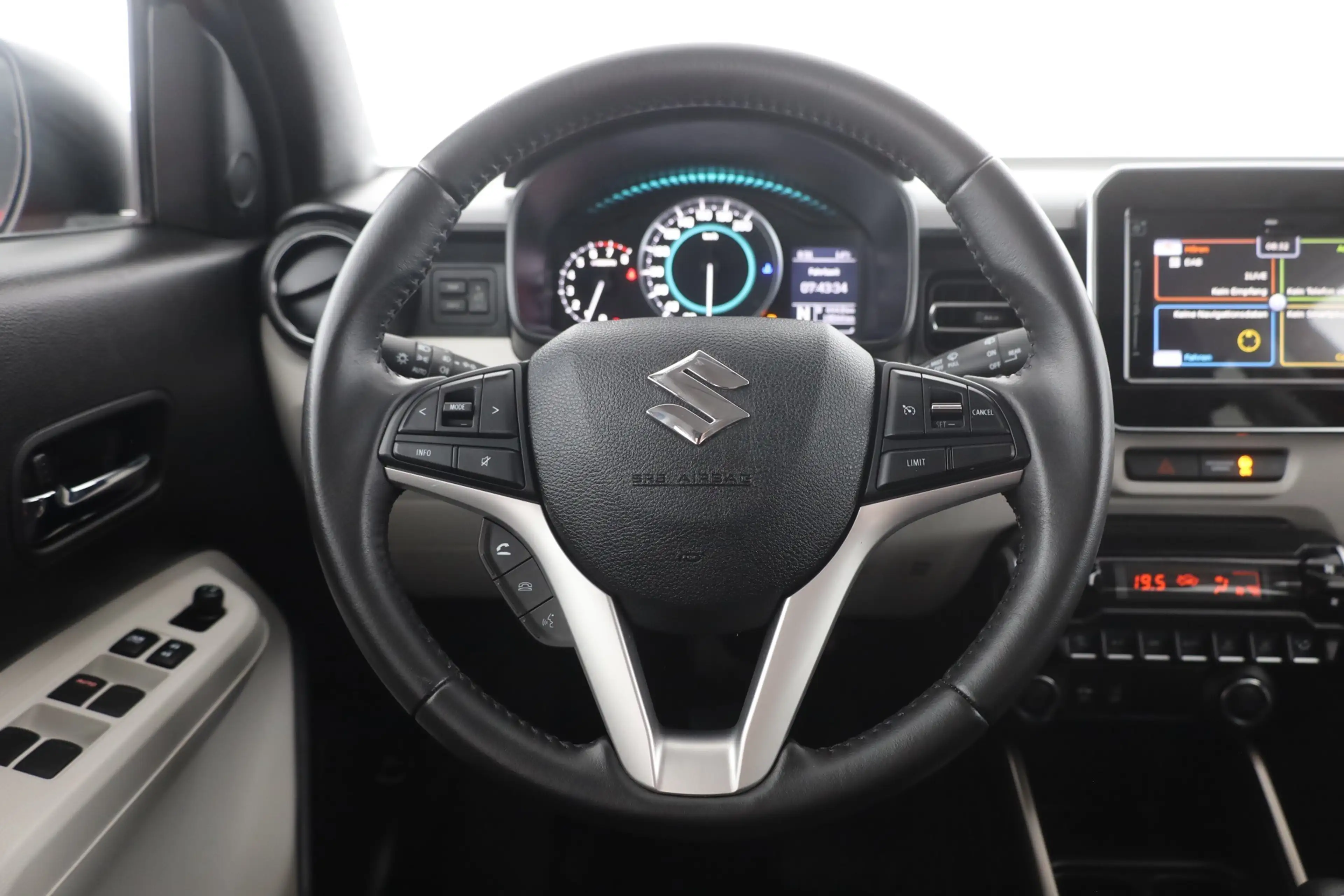 Suzuki Ignis 1.2 Comfort+ LED Navi Kamera Sitzheizung — photo 14