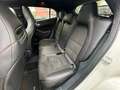 Mercedes-Benz GLA 200 d/TOIT PANO/NAVI/AIRCO/PACK AMG Wit - thumbnail 9