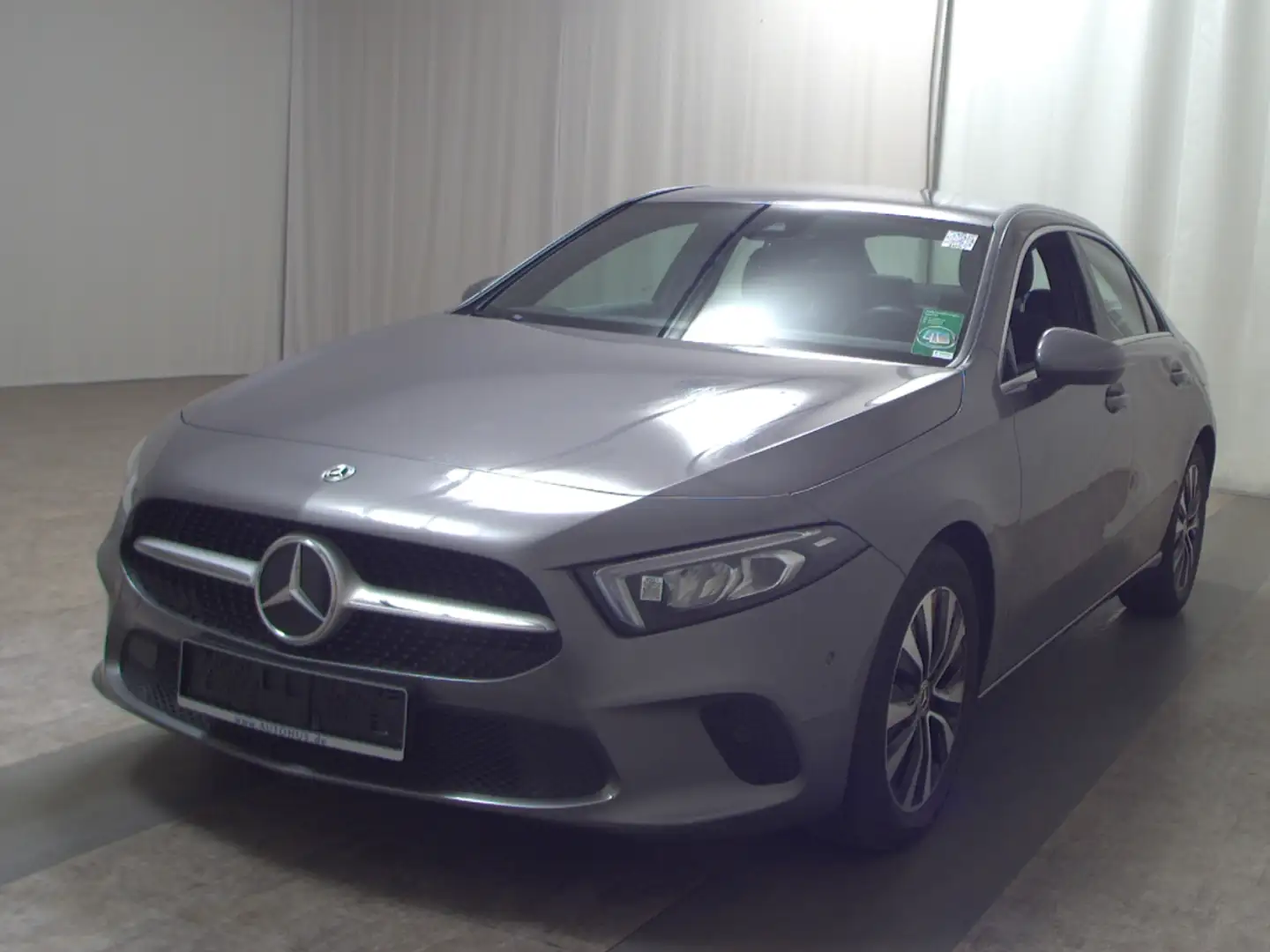 Mercedes-Benz A 180 d Progressive Navi LED MBUX High-End Grey - 2