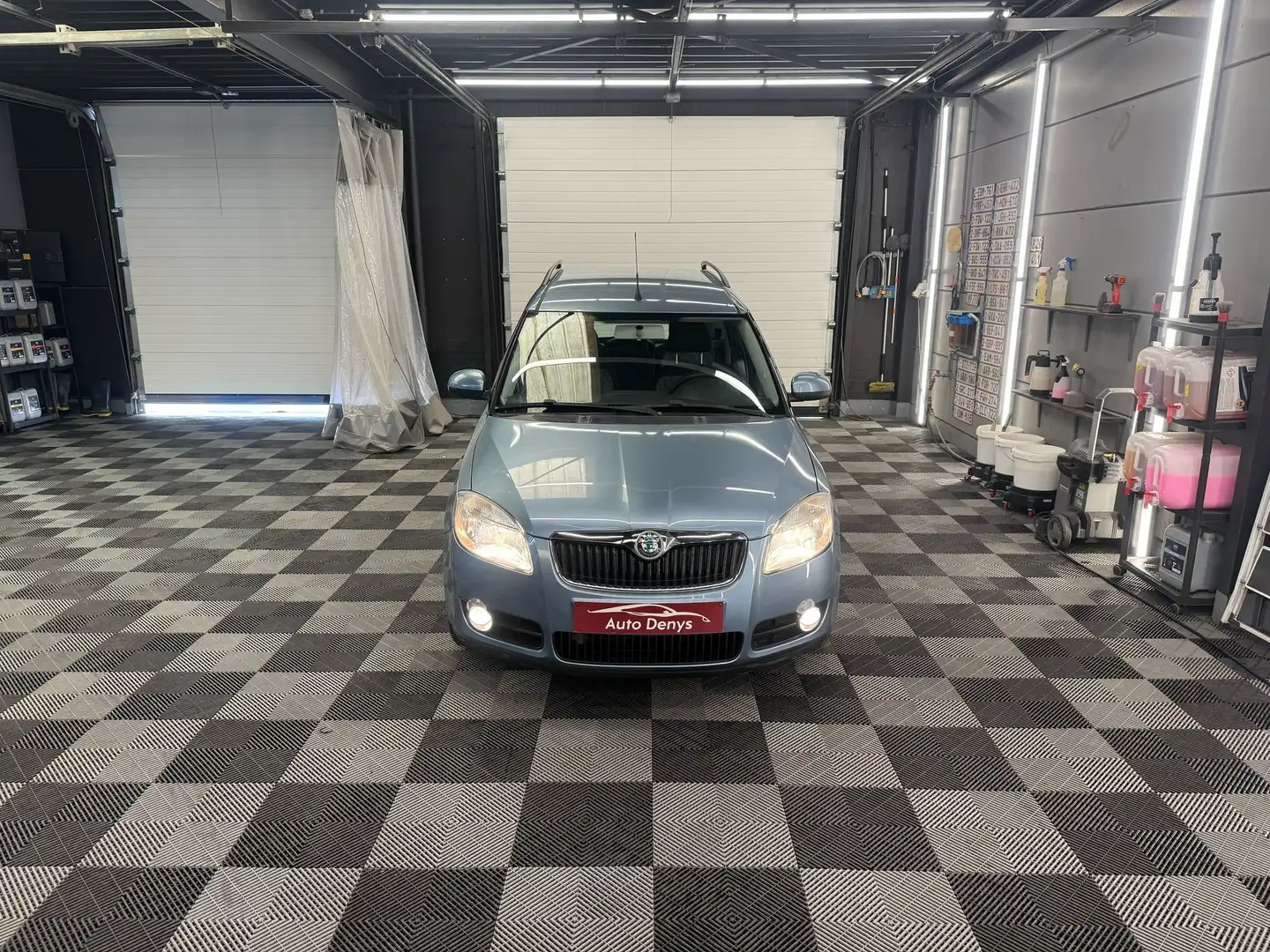 Skoda Roomster 1.2i benzine bj. 11/2007 133000km Argent - 2