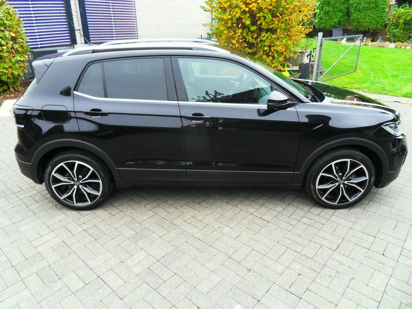 Volkswagen T-Cross Style-LED-Navi-PDC-ACC-18"Alu-DAB-Sitzhz.-19% Mwst Schwarz - 1