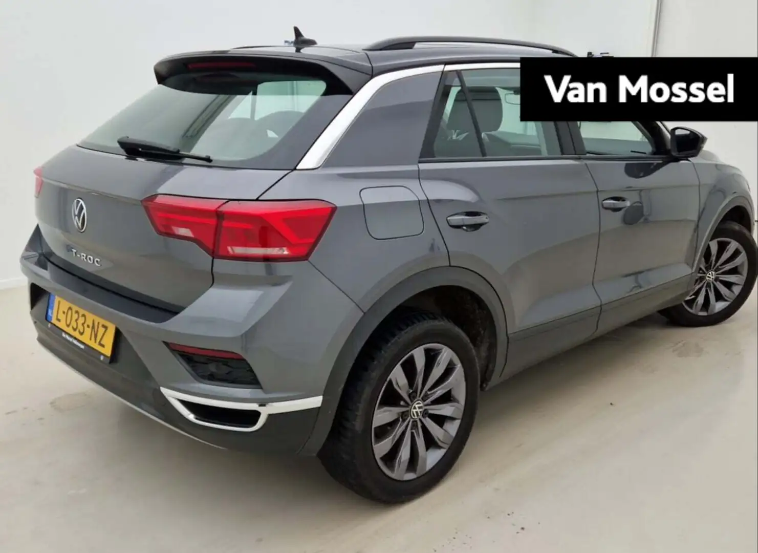 Volkswagen T-Roc 1.0 TSI Style 110 PK | Airco | Adaptive Cruise Con Gris - 1