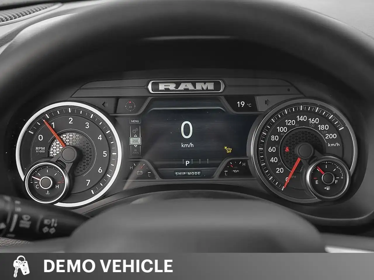RAM 1500 fotografie RAM 1500