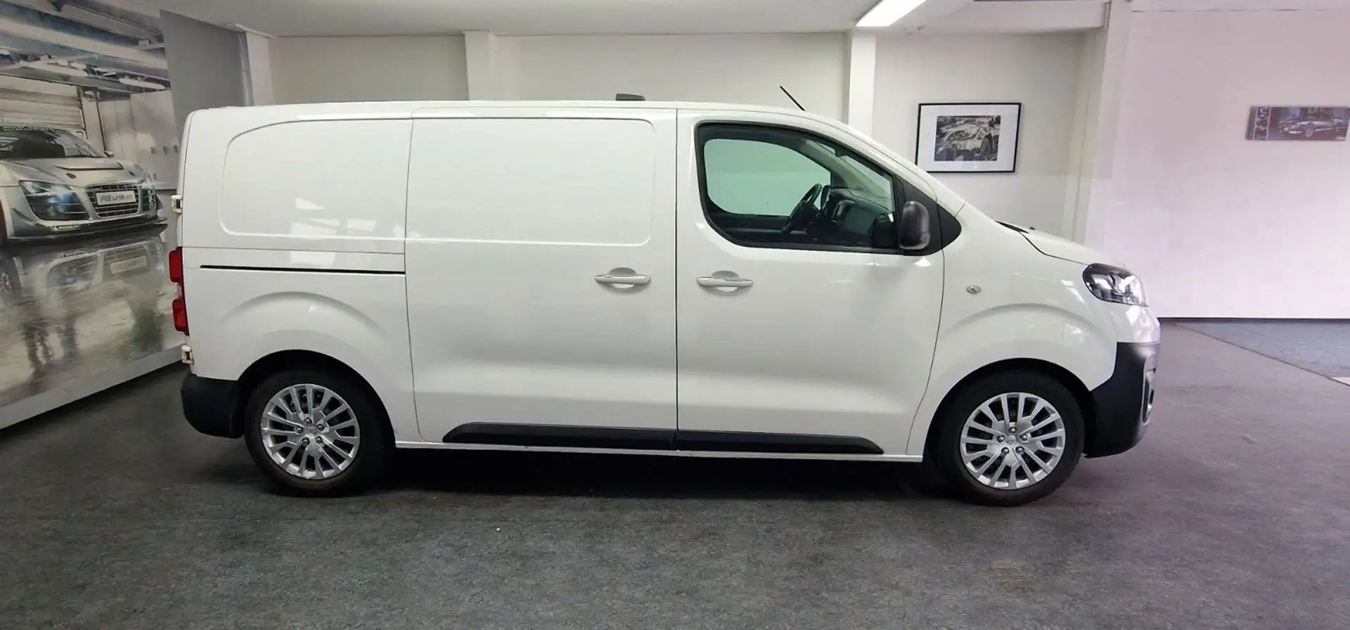 Opel Vivaro Kasten Klima Kamera TÜV 03/2027 Weiß - 1