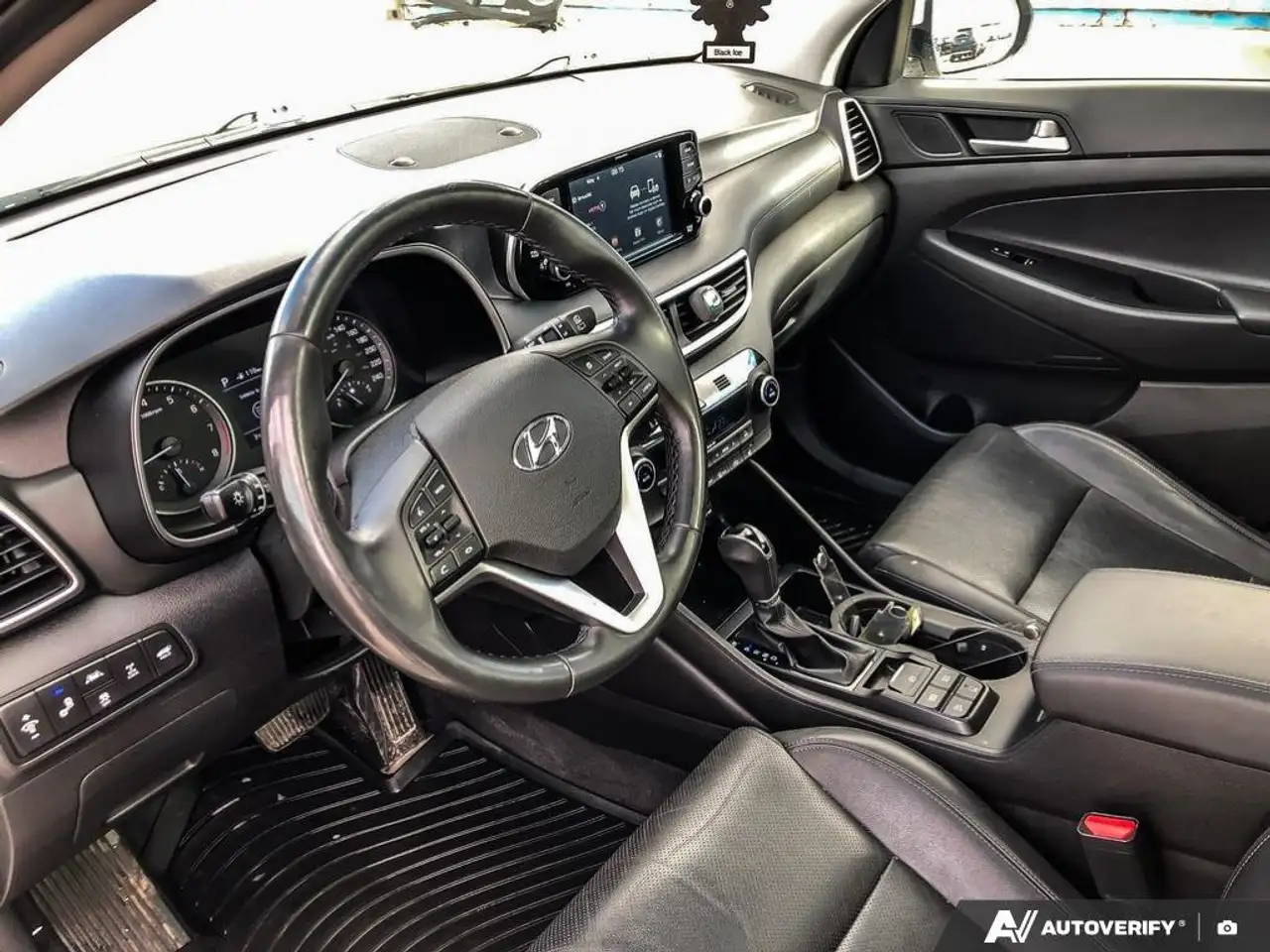 Hyundai TUCSON снимка Hyundai TUCSON