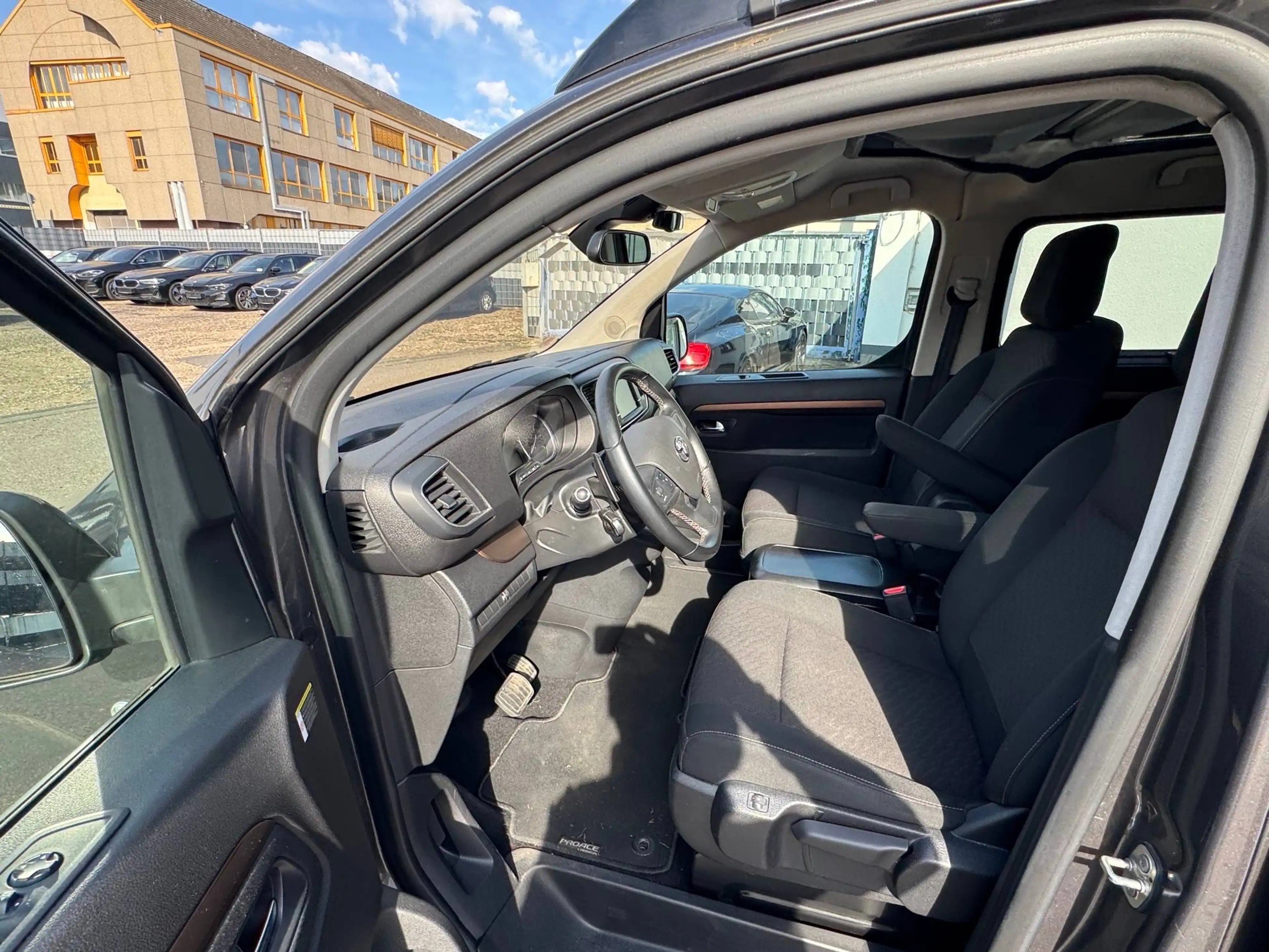 Toyota Proace (Verso)Proace Crosscamp Aufstelldach  Flex 8-Sitze Küche — photo 9