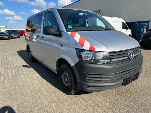 Volkswagen T6 Kombi T6  8 Sitzer Klimaanlage * 6 Fahrzeuge