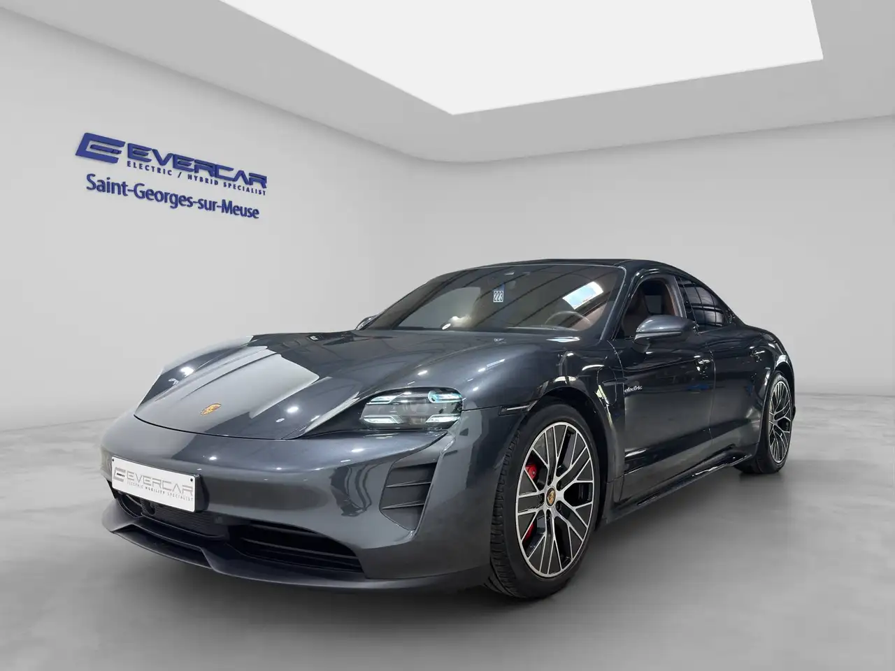 PORSCHE TAYCAN 4S