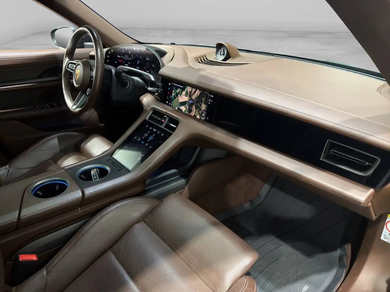 PORSCHE TAYCAN 4S