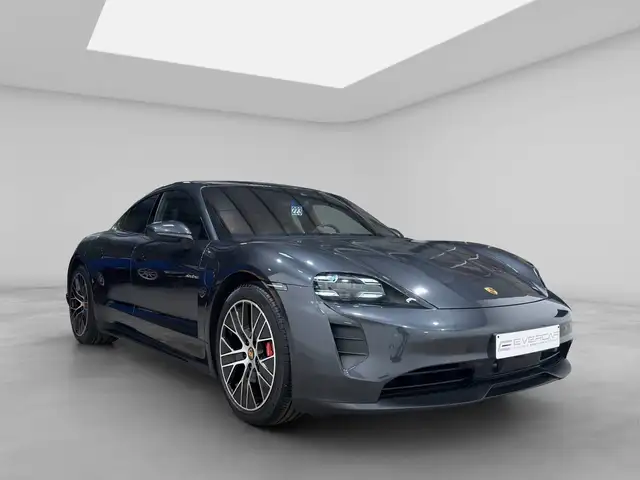 Porsche Taycan view 3